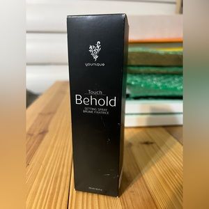 Younique Setting Spray